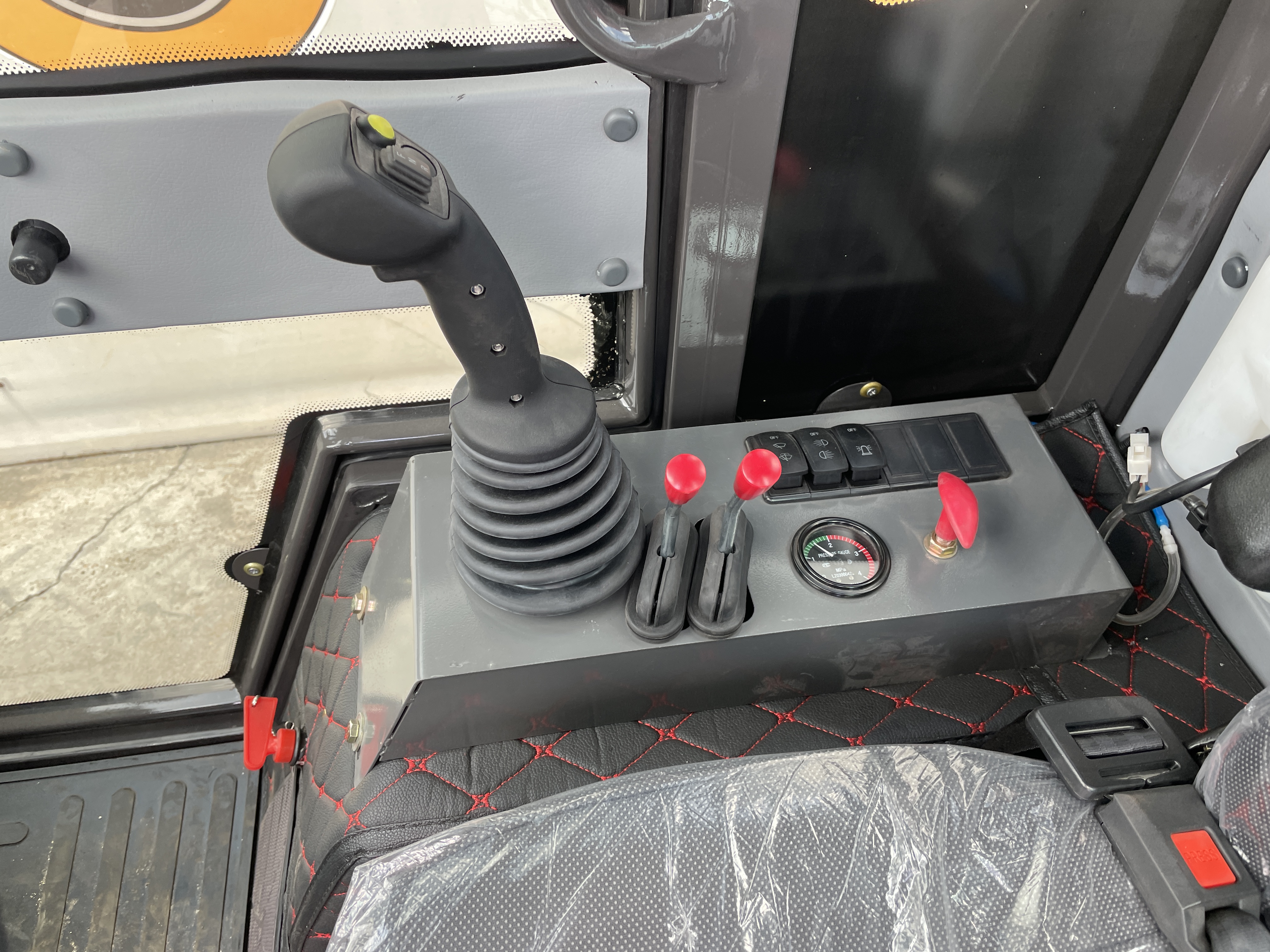 Wolf WL 780T Mini Derékcsuklós rakodógép kép 13