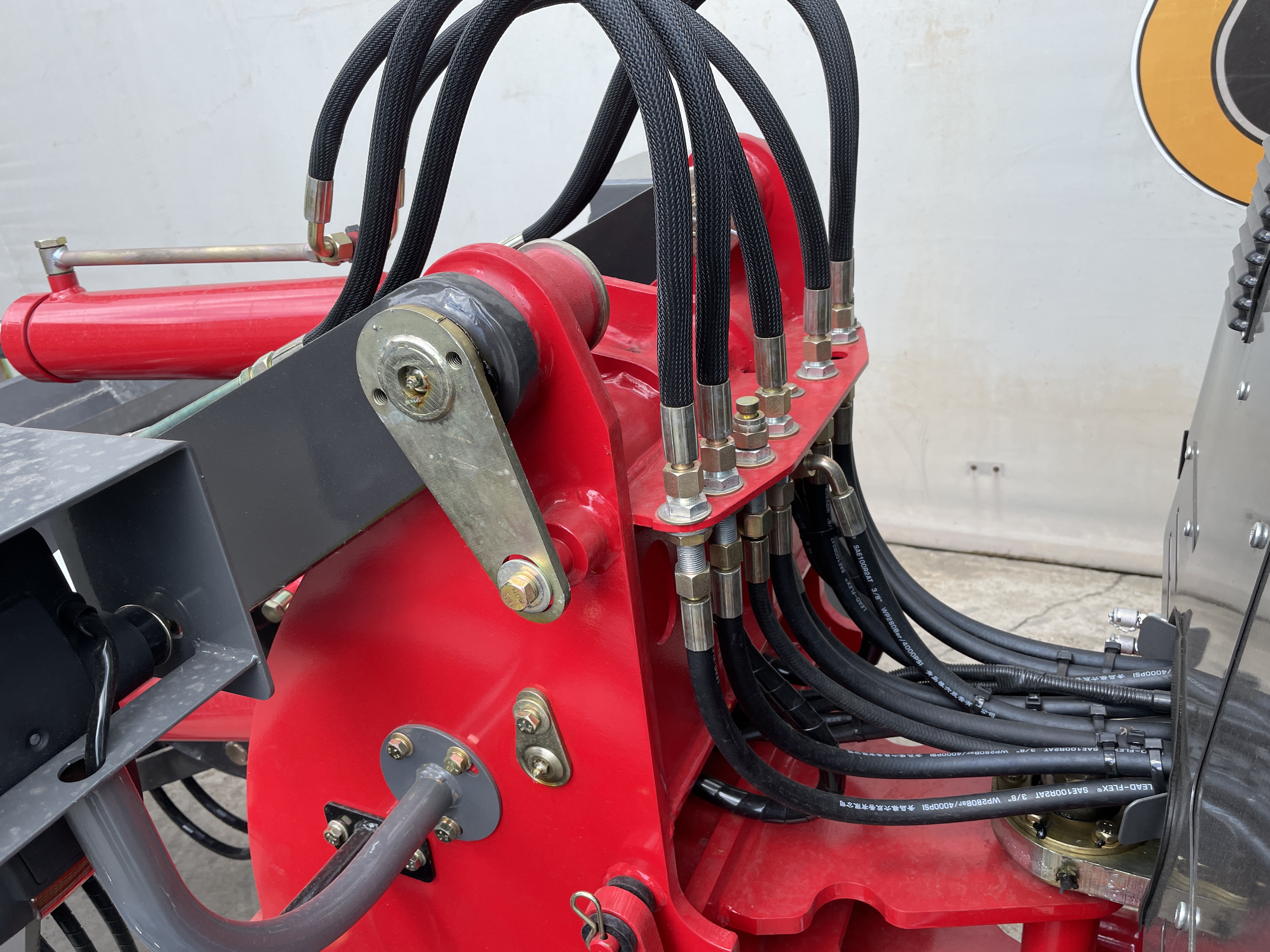 Wolf WL 780T Mini Derékcsuklós rakodógép kép 6