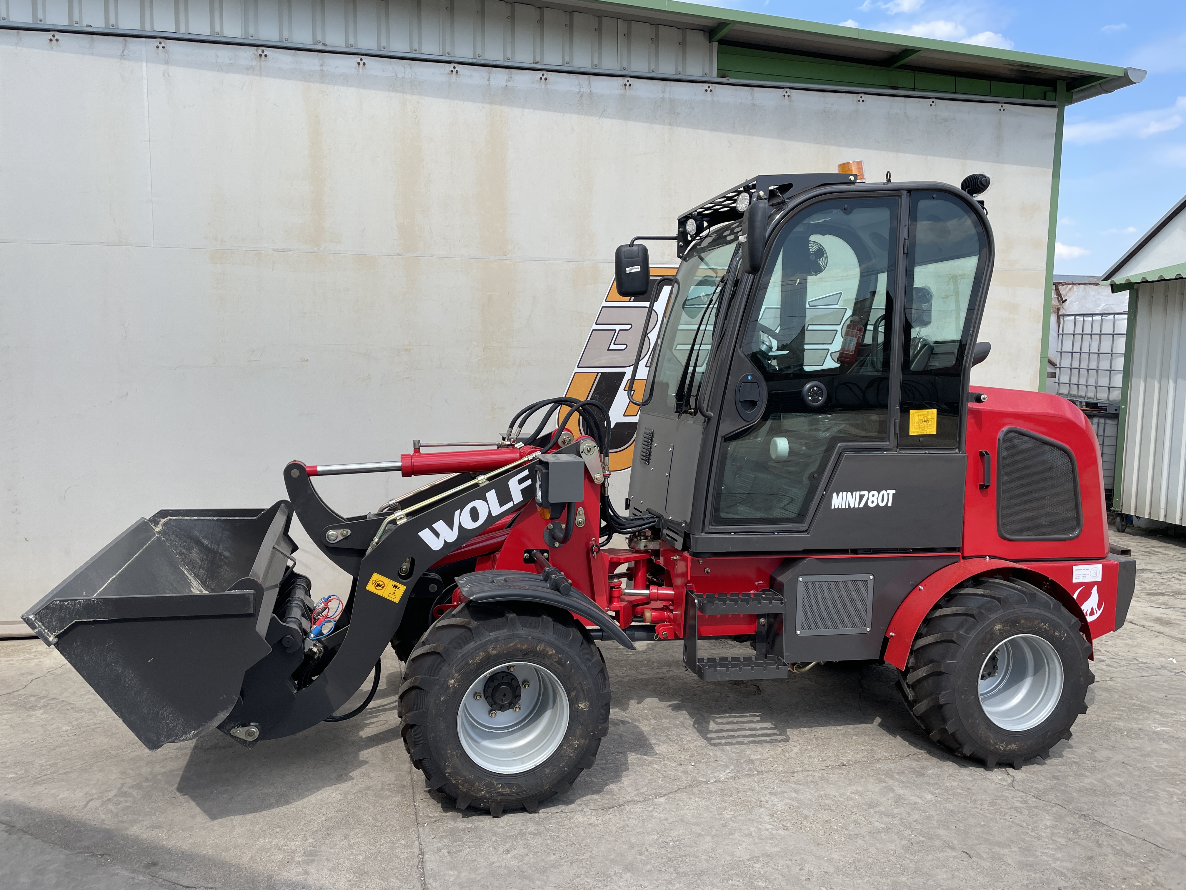 Wolf WL 780T Mini Derékcsuklós rakodógép