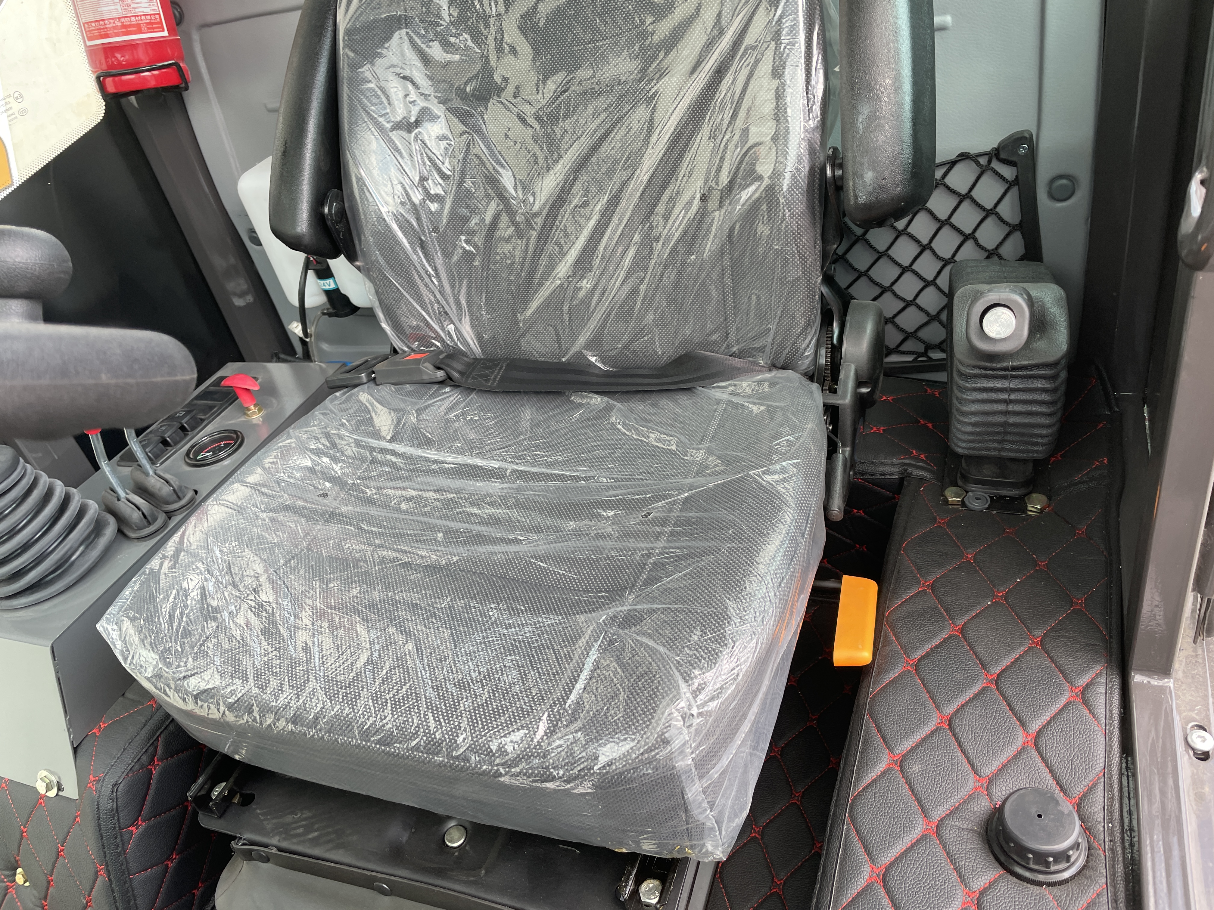 Wolf WL 780T Mini Derékcsuklós rakodógép kép 15