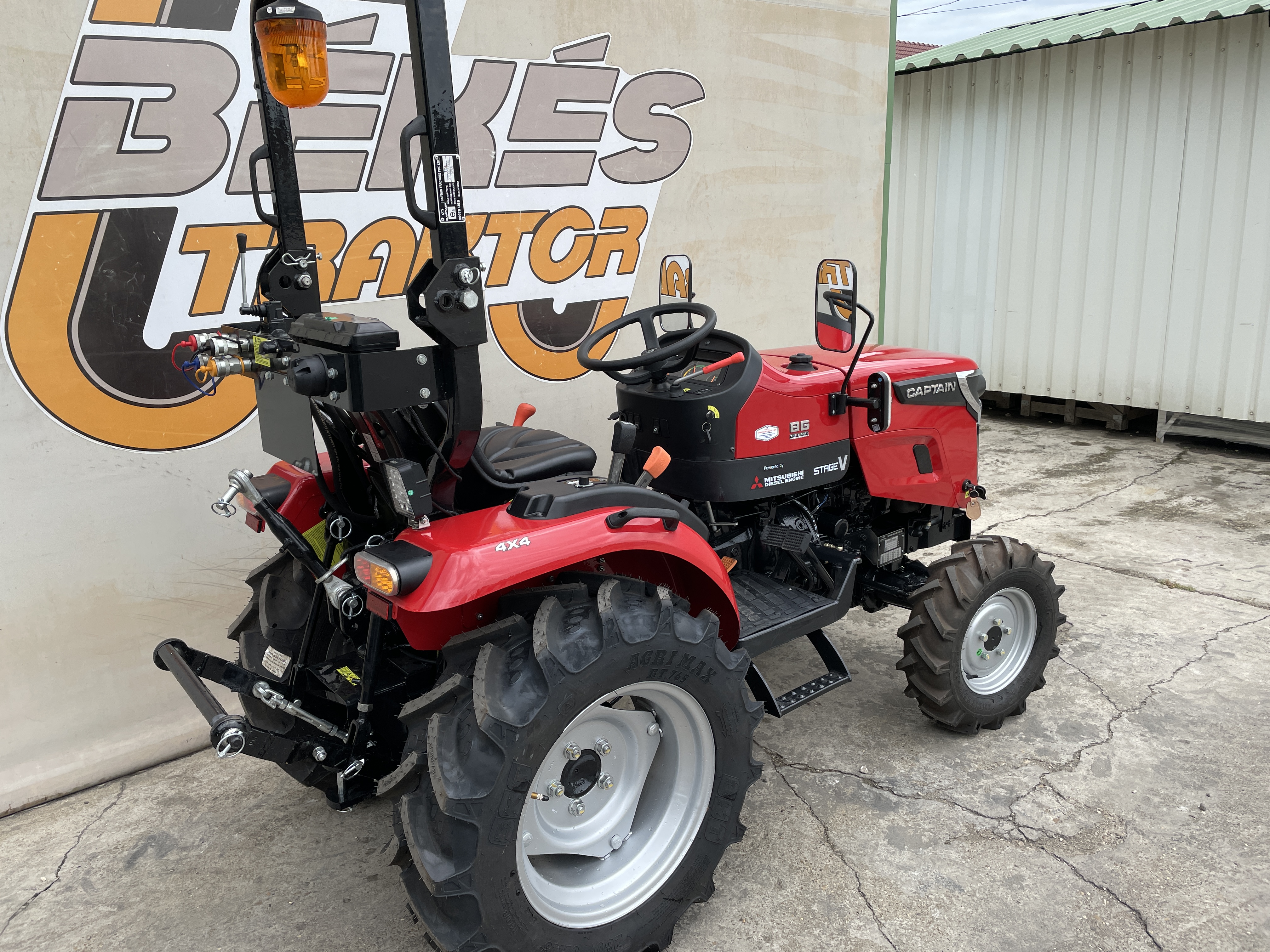 Captain 263 traktor kép 10