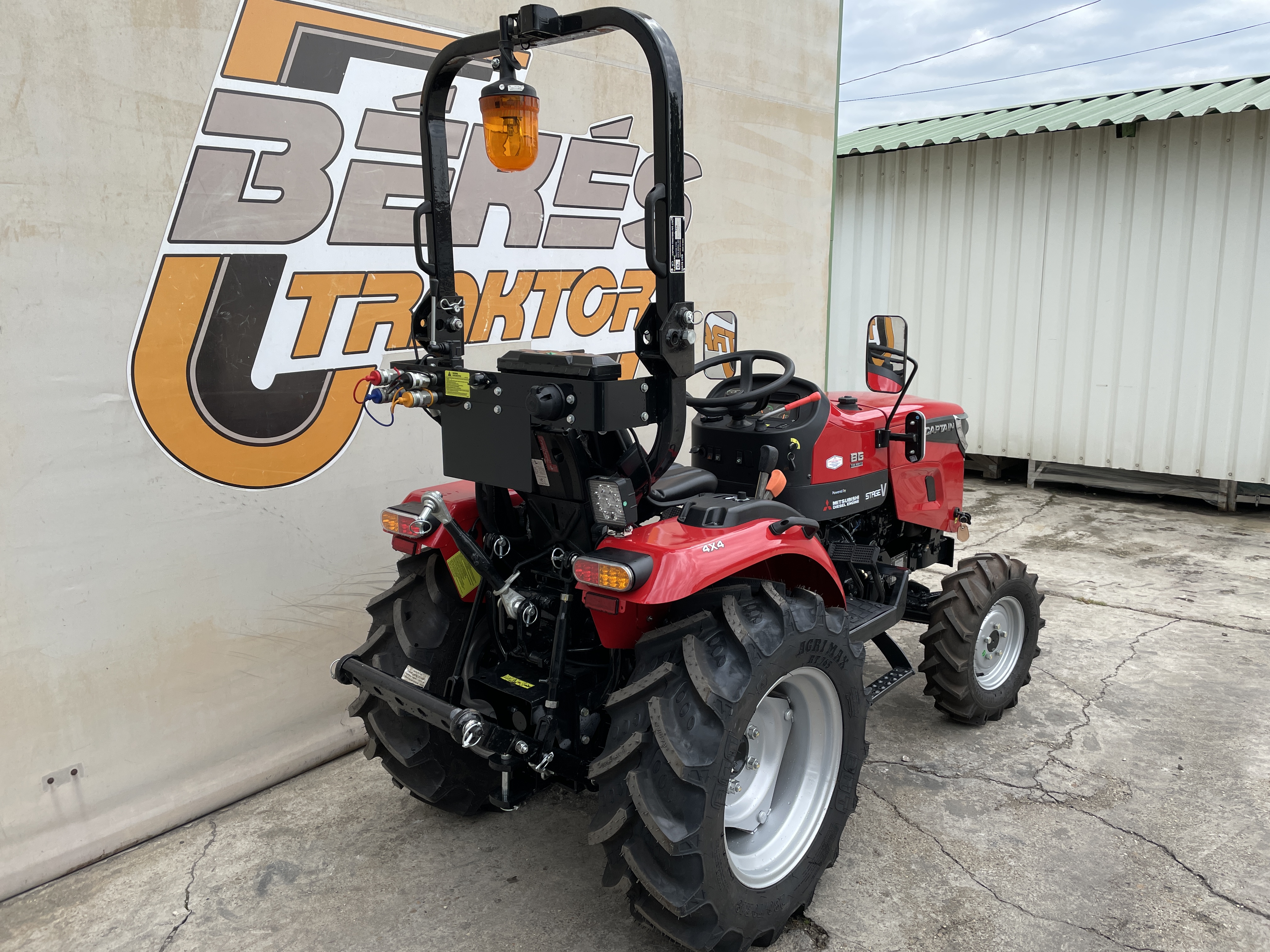 Captain 263 traktor kép 4
