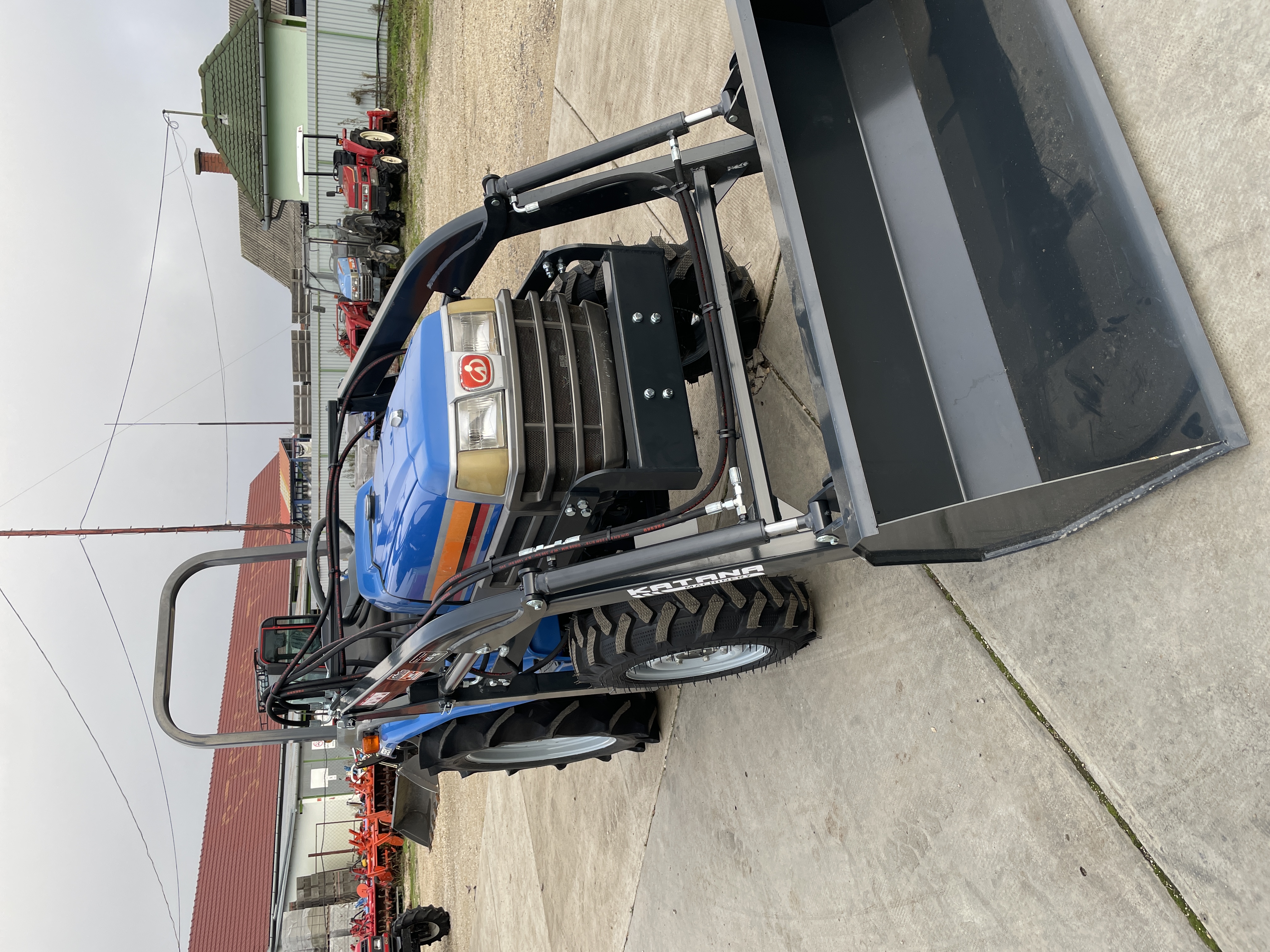 Iseki TF223F rakodós traktor (1) kép 10