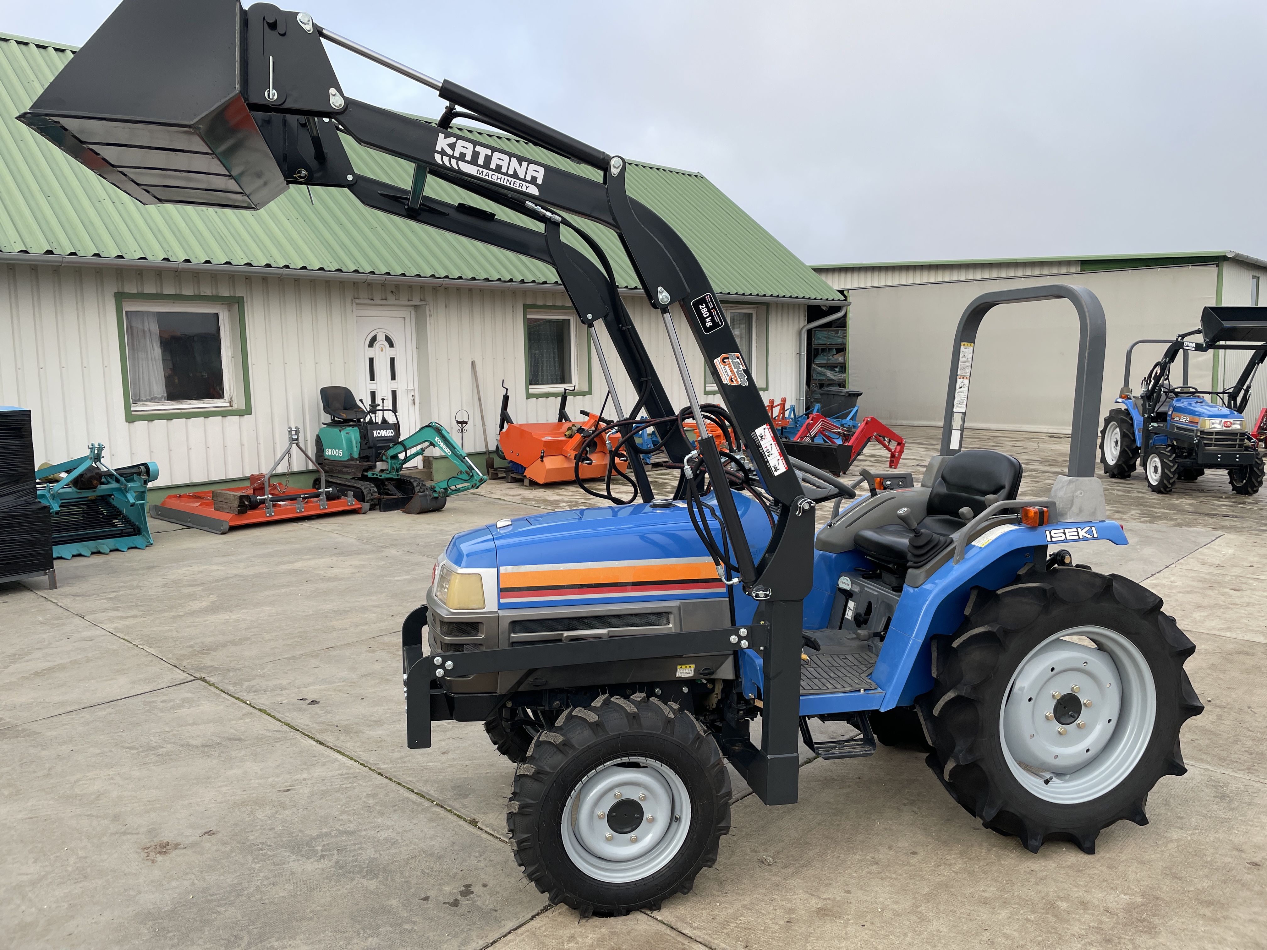 Iseki TF223F rakodós traktor (1) kép 2