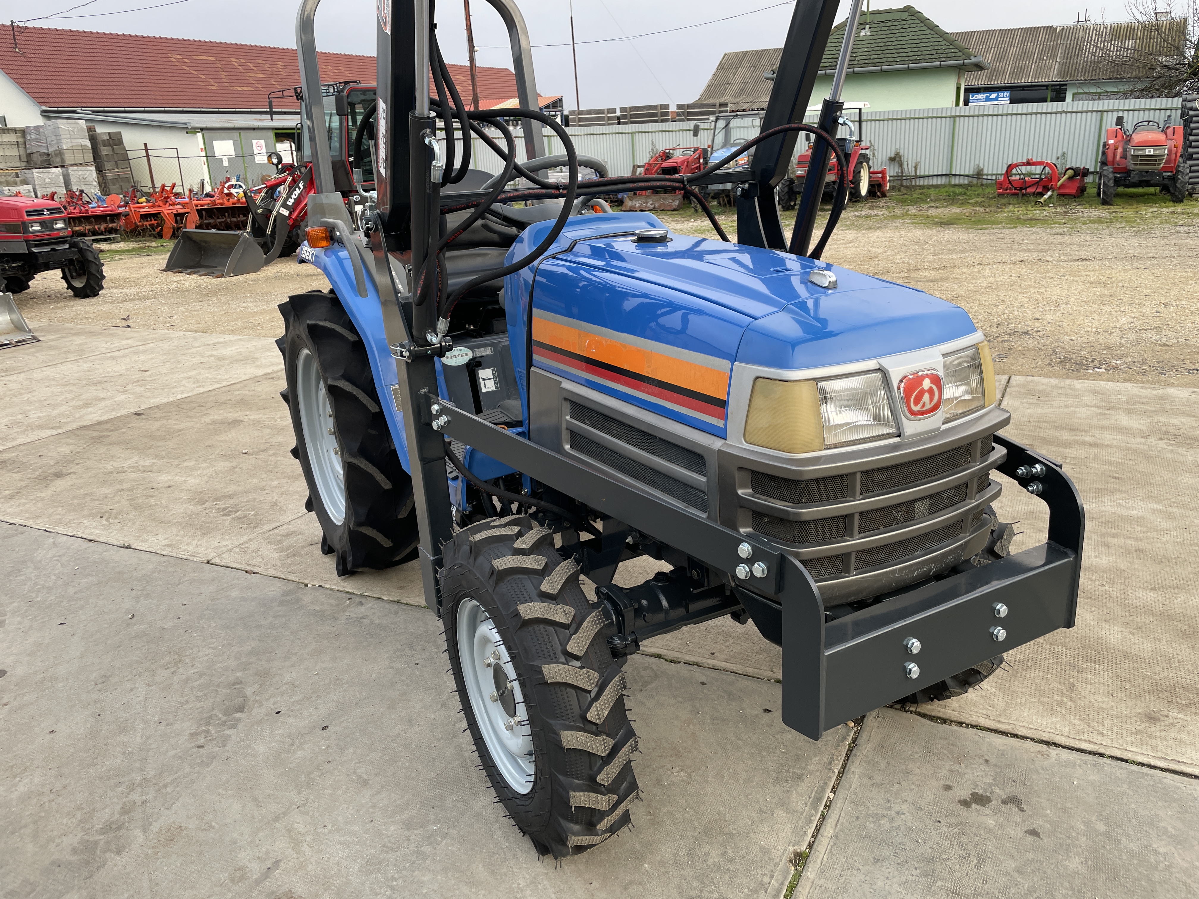Iseki TF223F rakodós traktor (1) kép 5