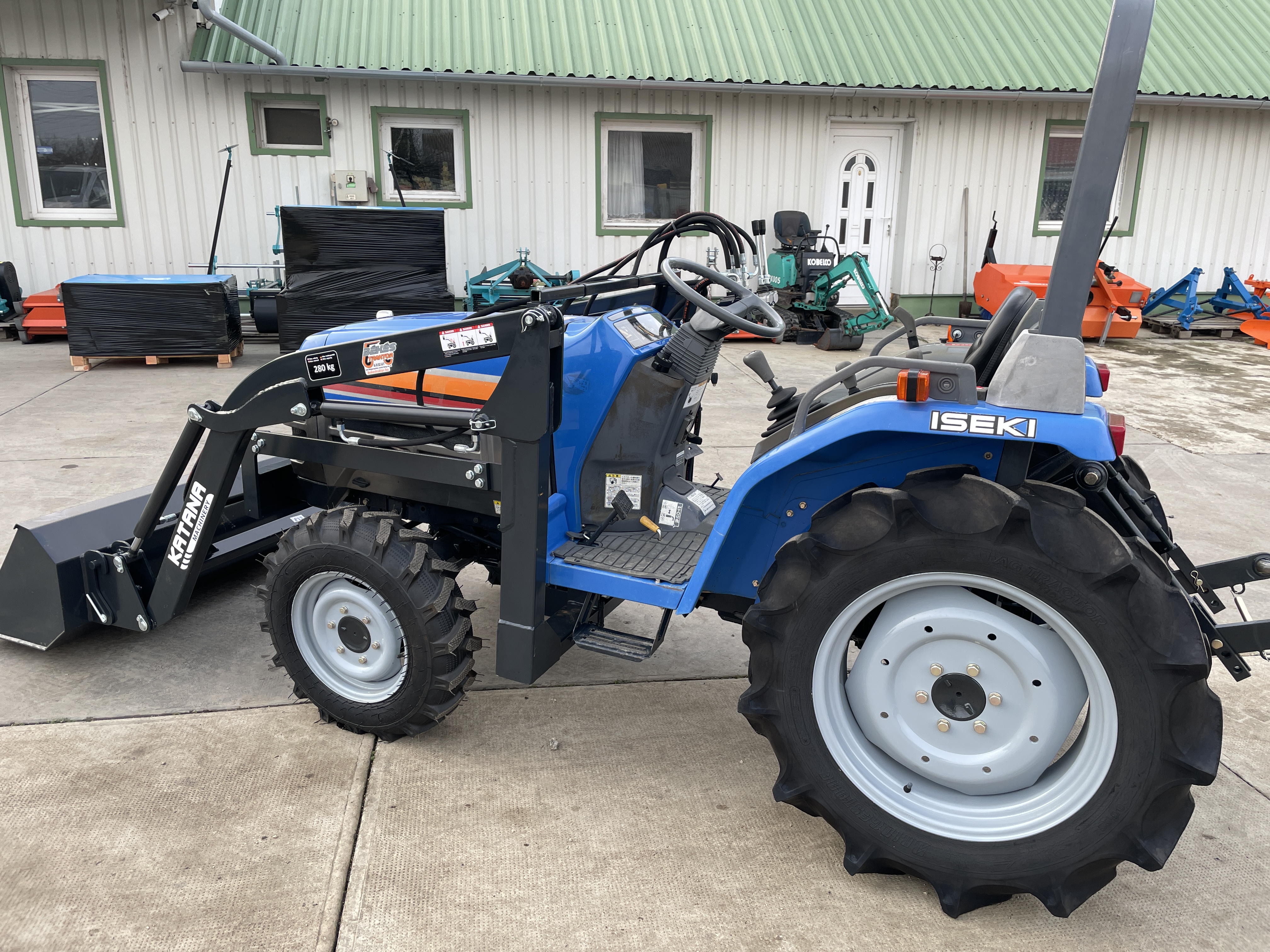 Iseki TF223F rakodós traktor (1) kép 13