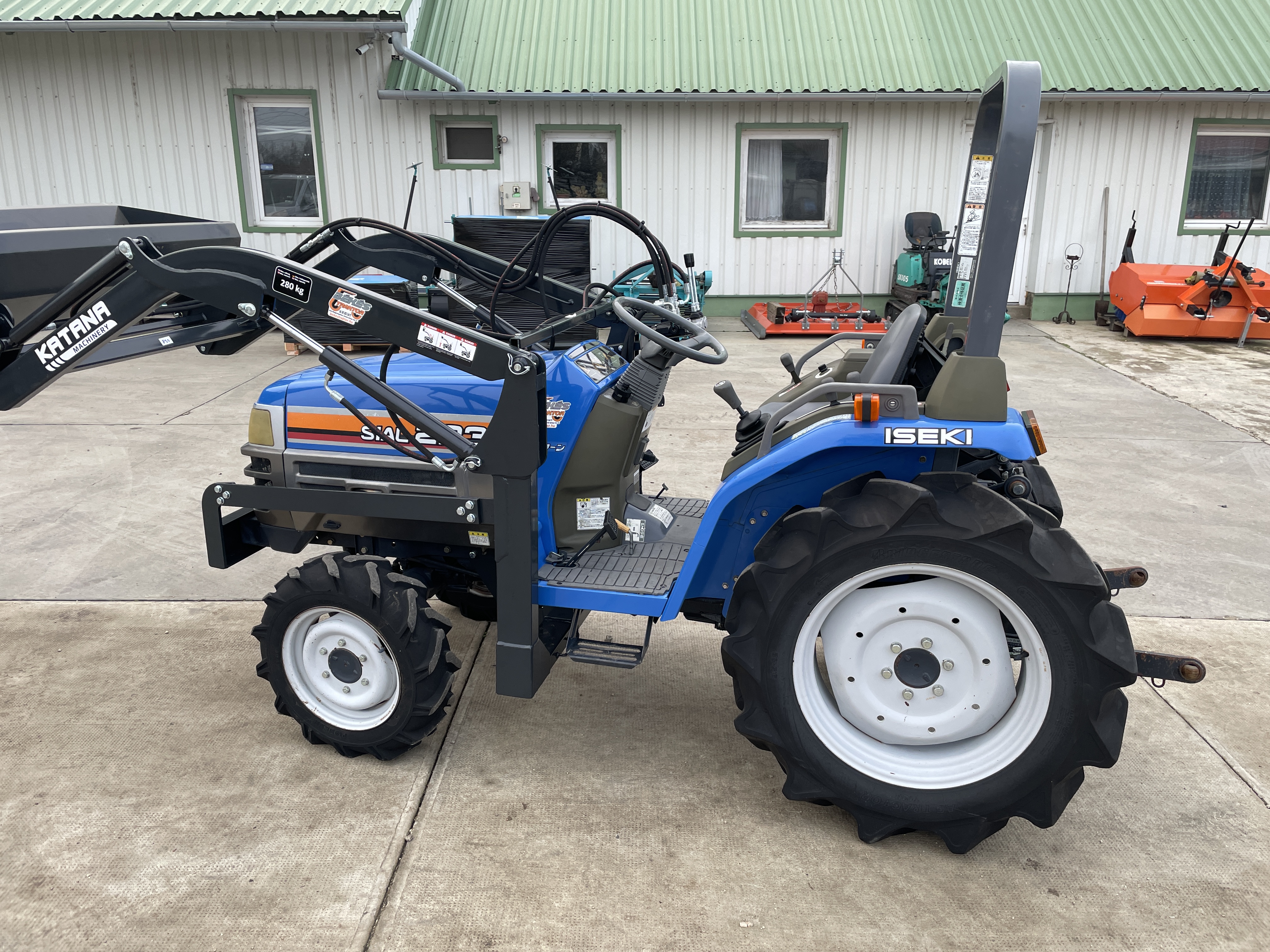 Iseki TF223F Rakodós traktor (2) kép 22