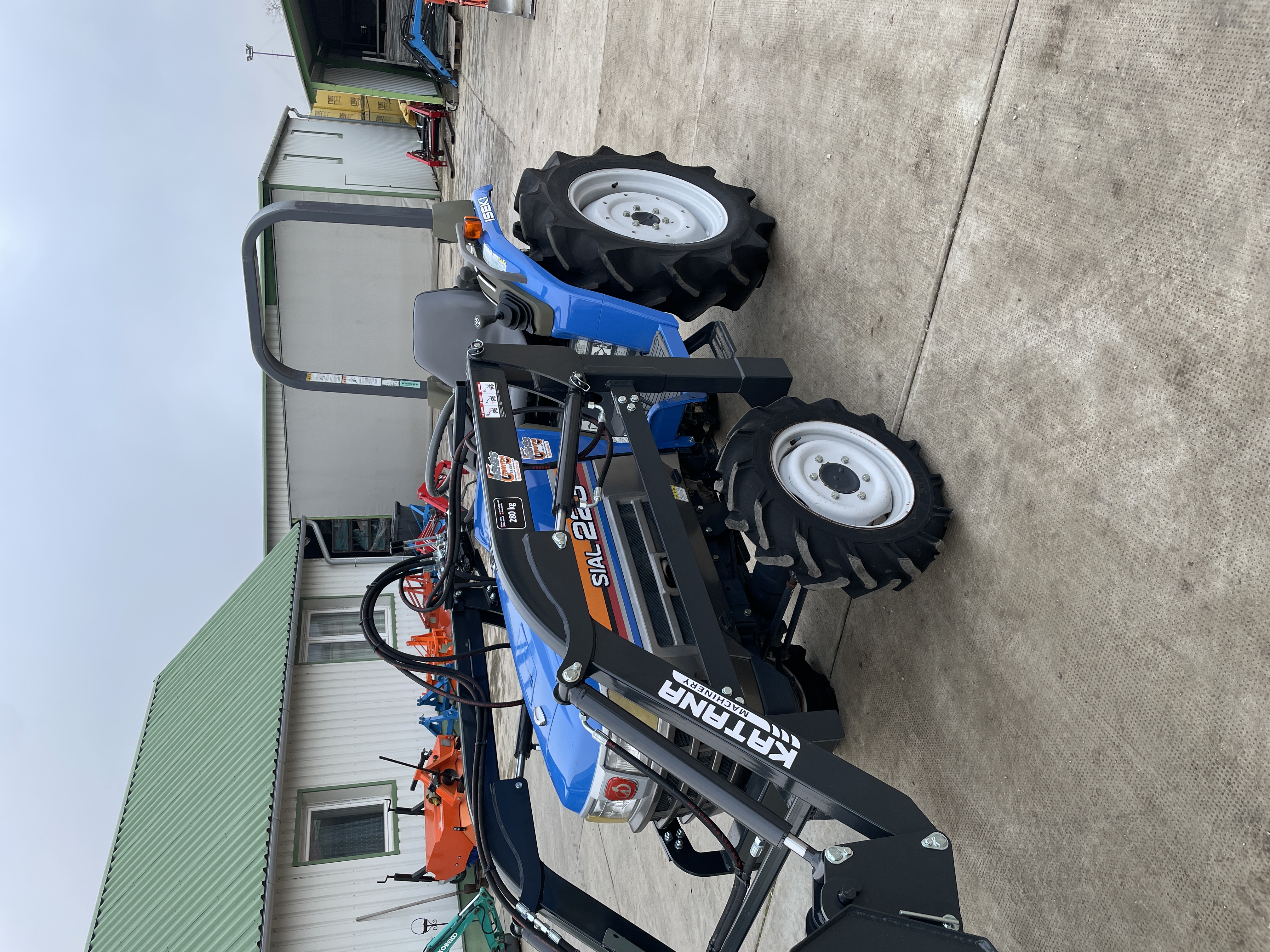 Iseki TF223F Rakodós traktor (2) kép 18
