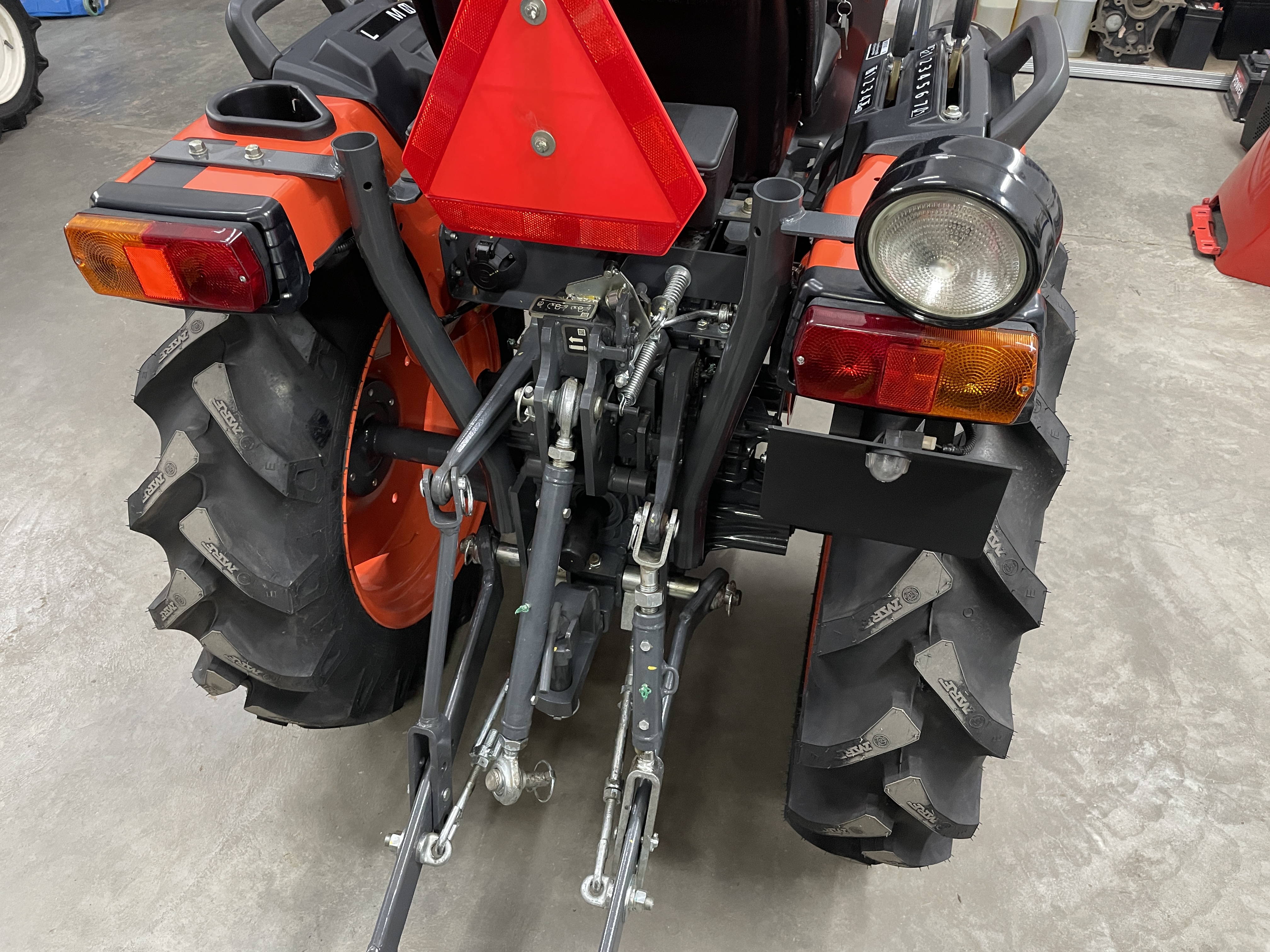 Kubota B2741S kép 8