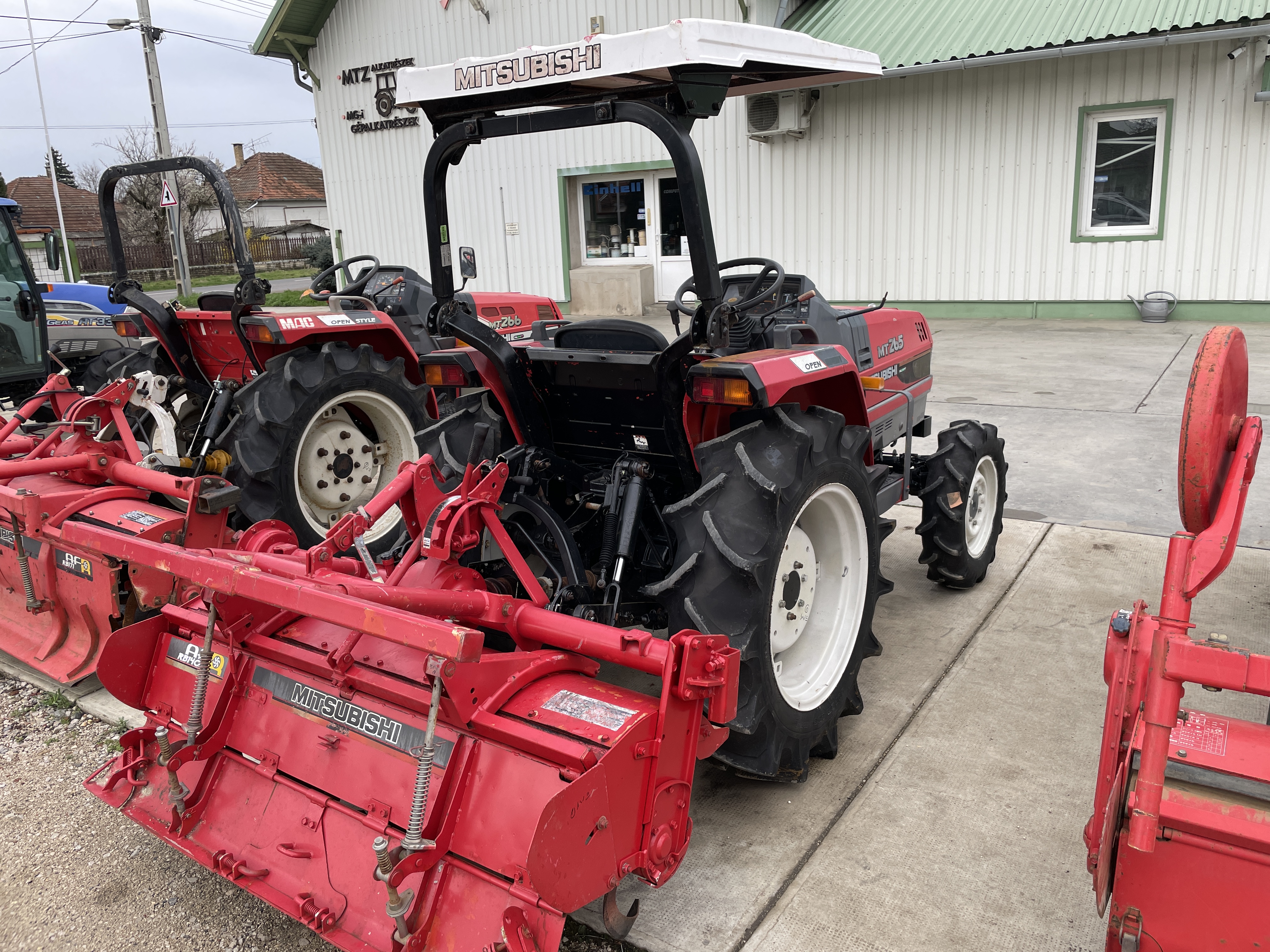 Mitsubishi MT265 kép 6