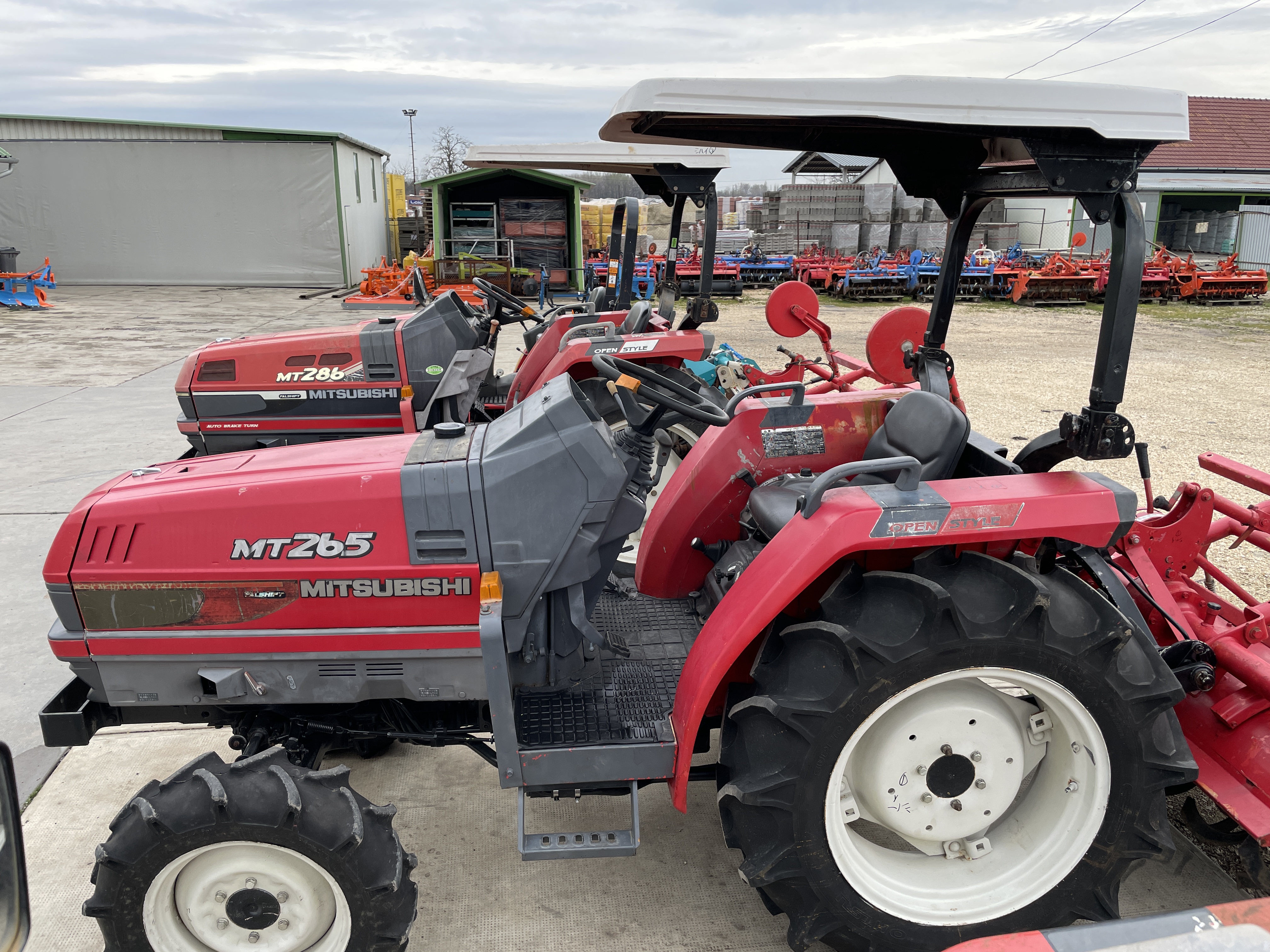 Mitsubishi MT265 kép 9