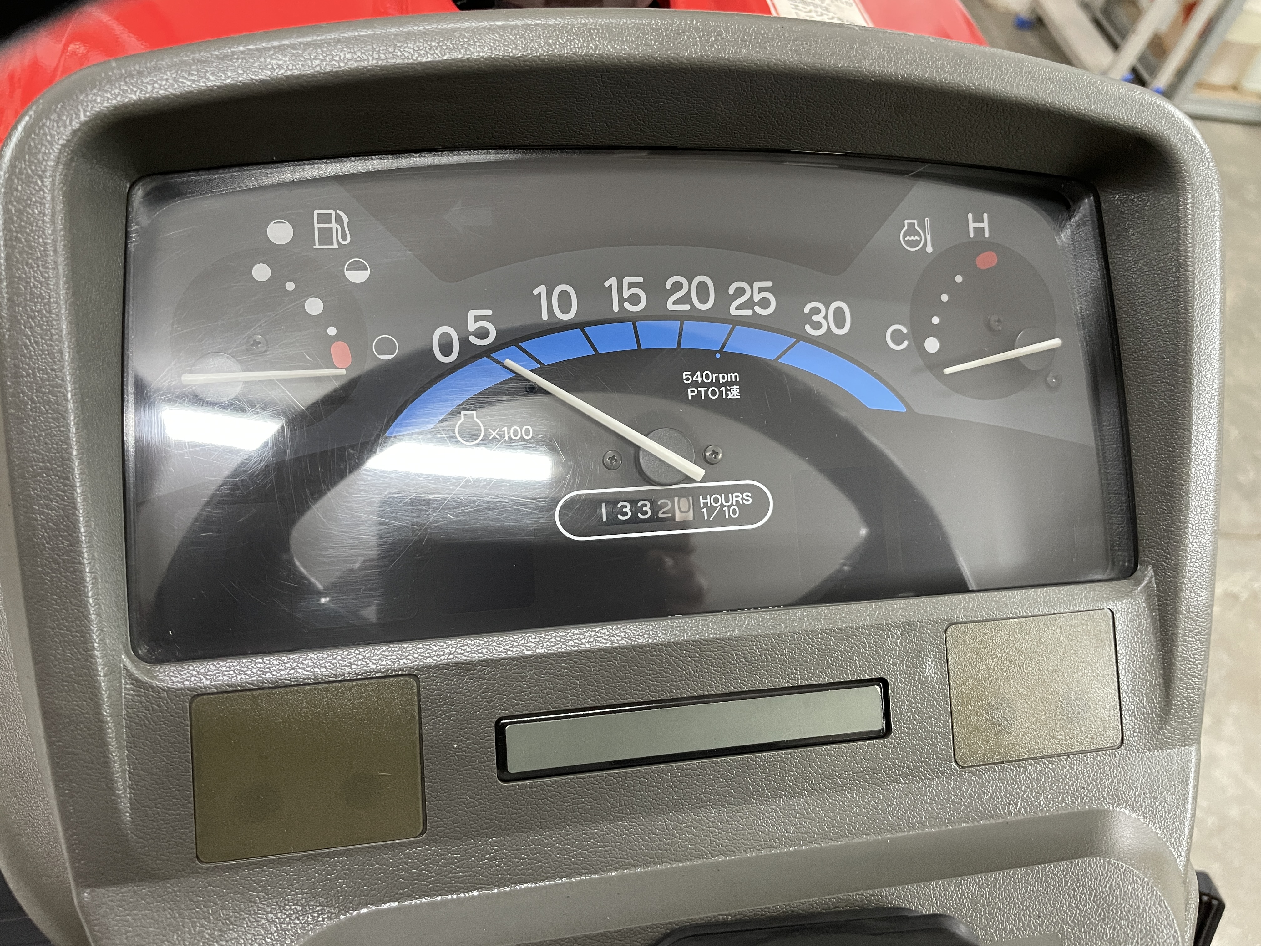 Yanmar AF118 Fű gumival kép 12