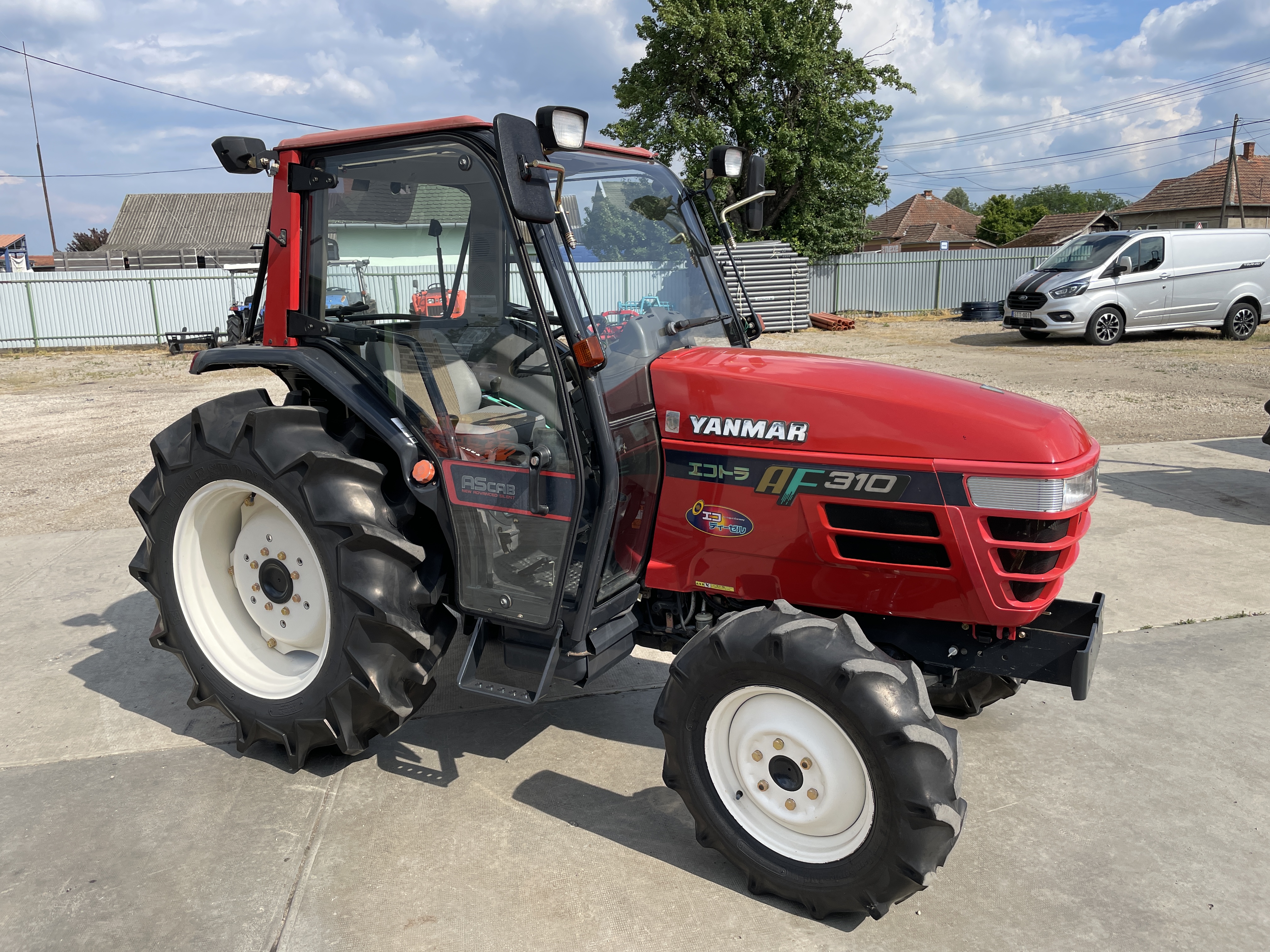 Yanmar AF310 Fülkés traktor kép 7