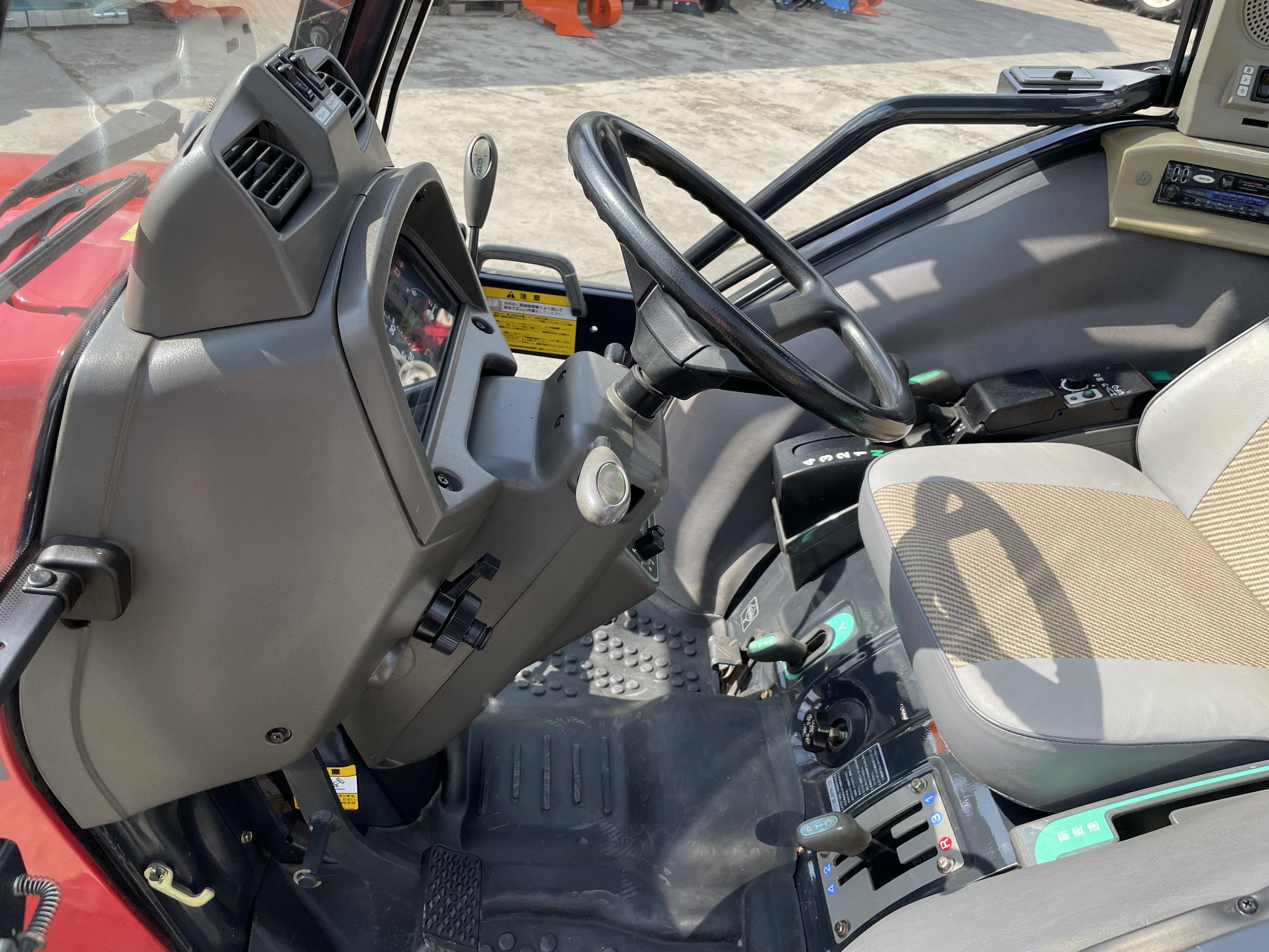 Yanmar AF310 Fülkés traktor kép 13