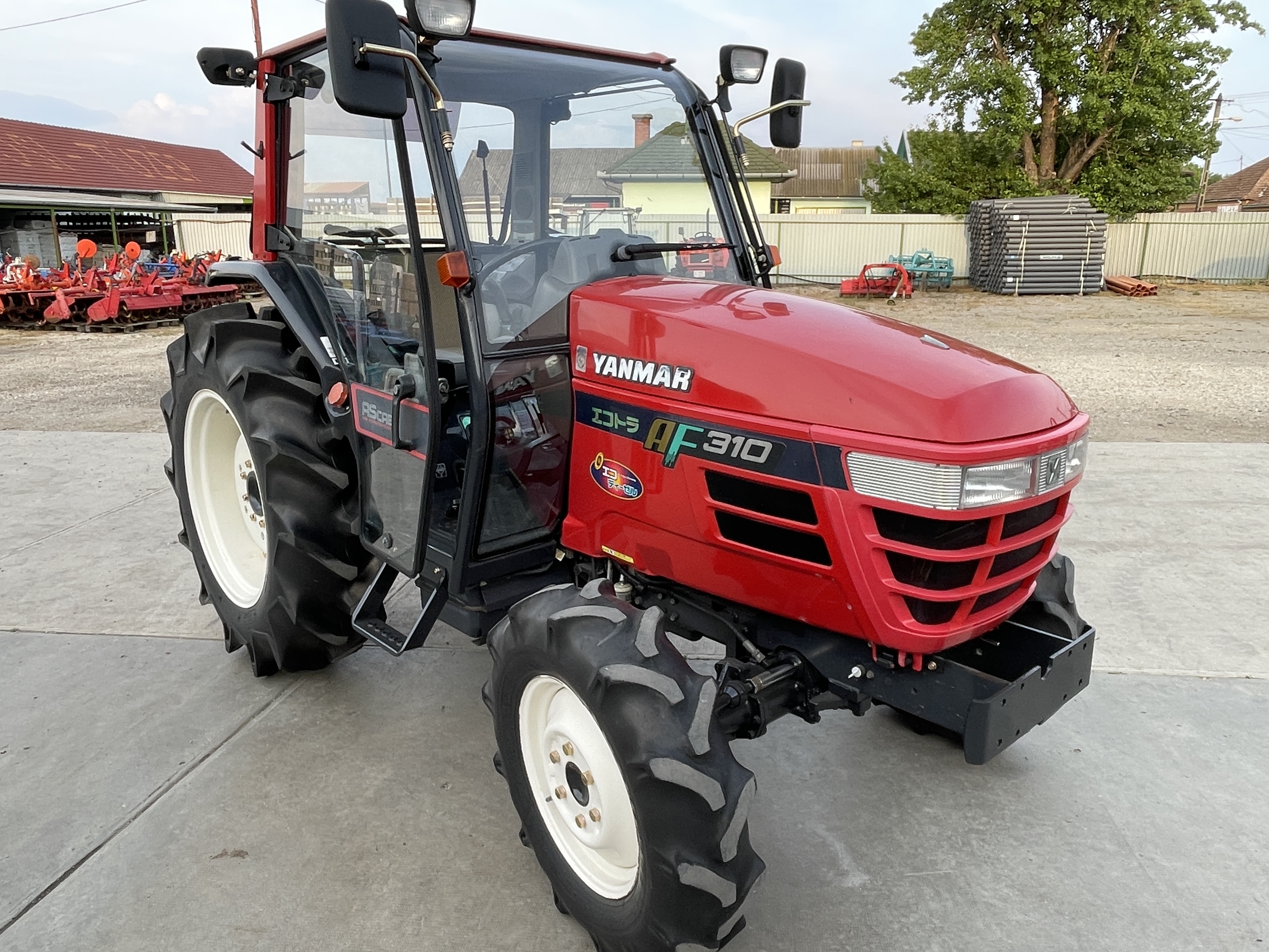 Yanmar AF310 Fülkés traktor kép 16
