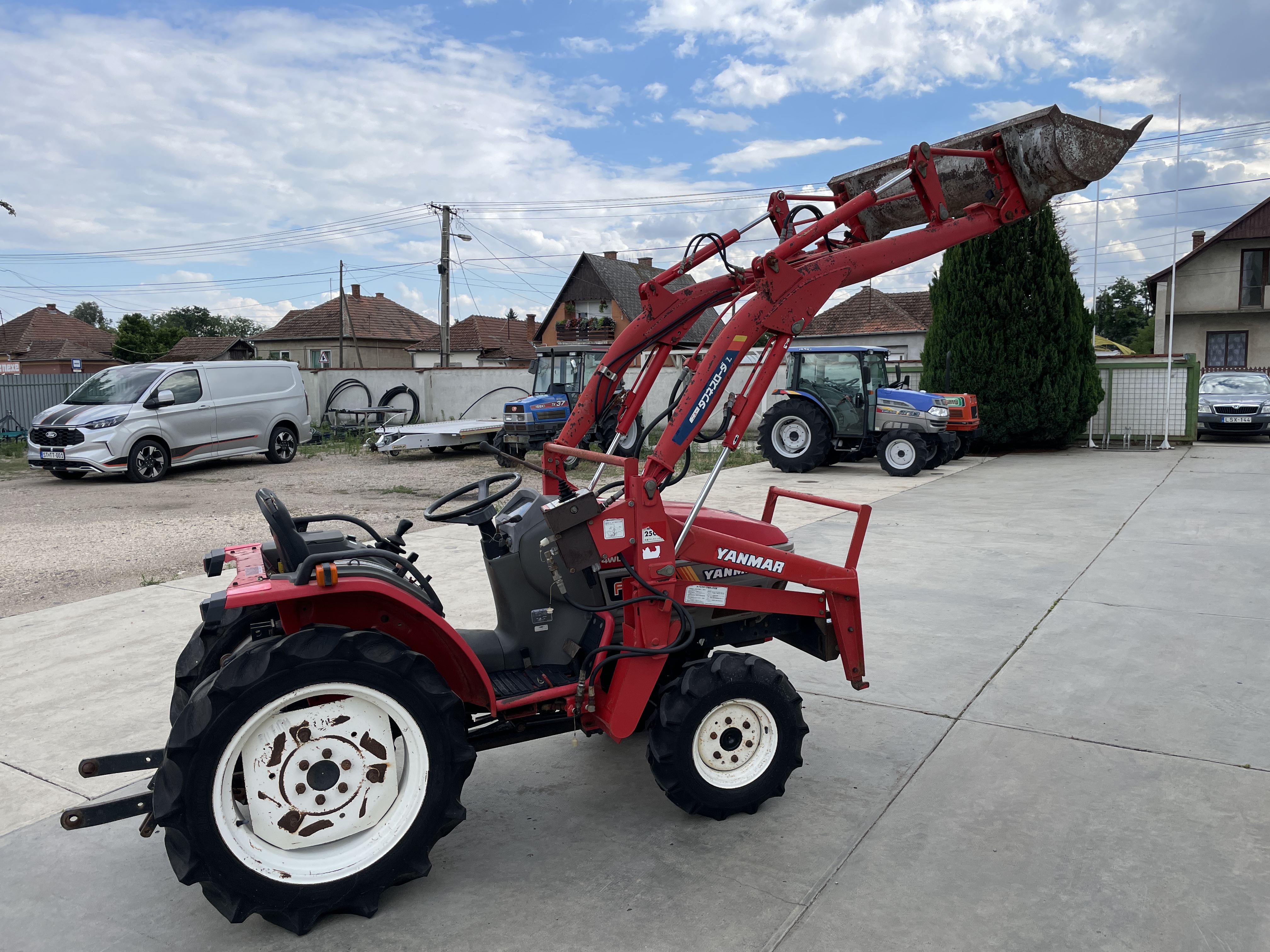Yanmar F-180 Rakodós traktor kép 6