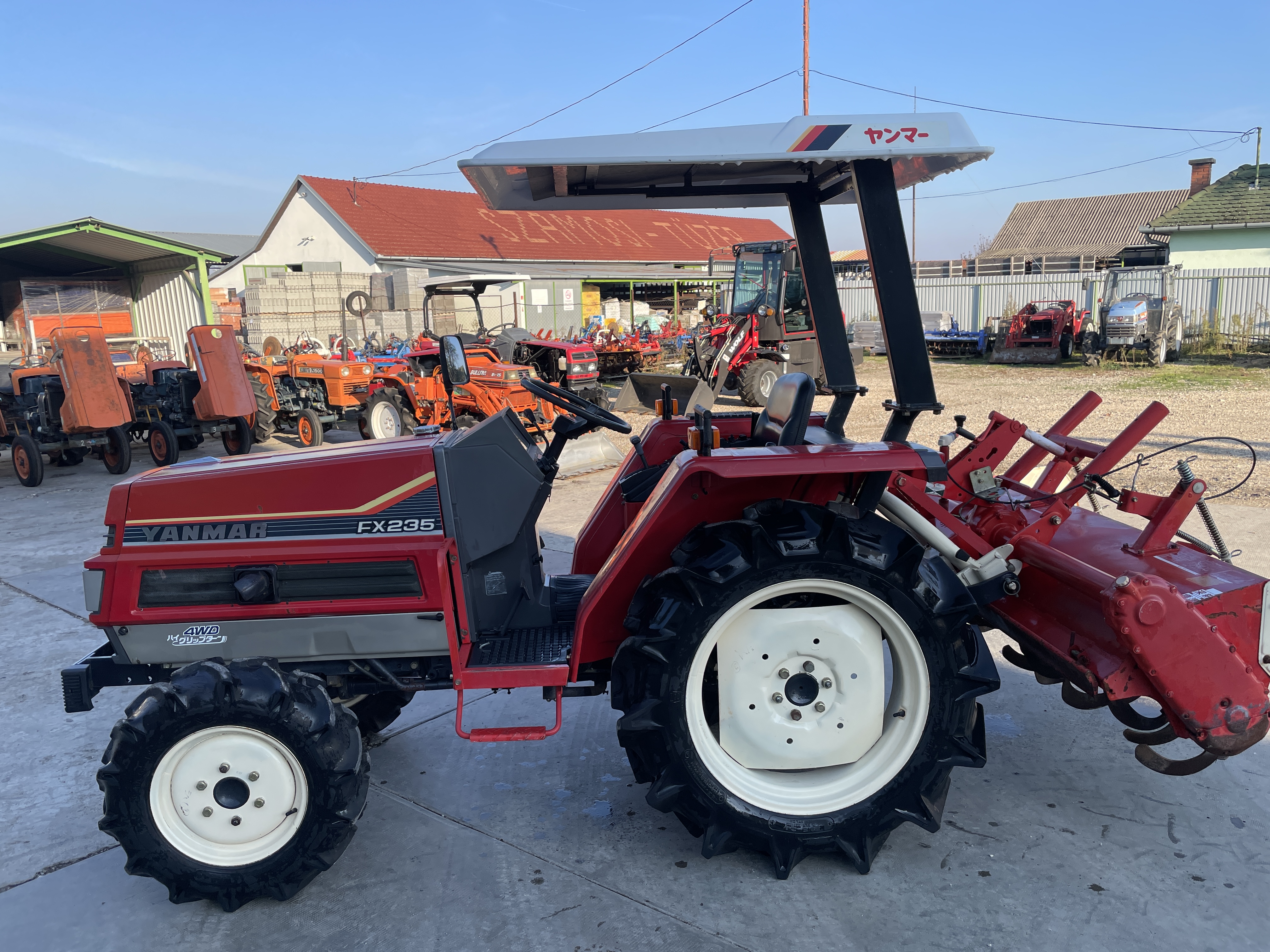 Yanmar FX235D kép 3