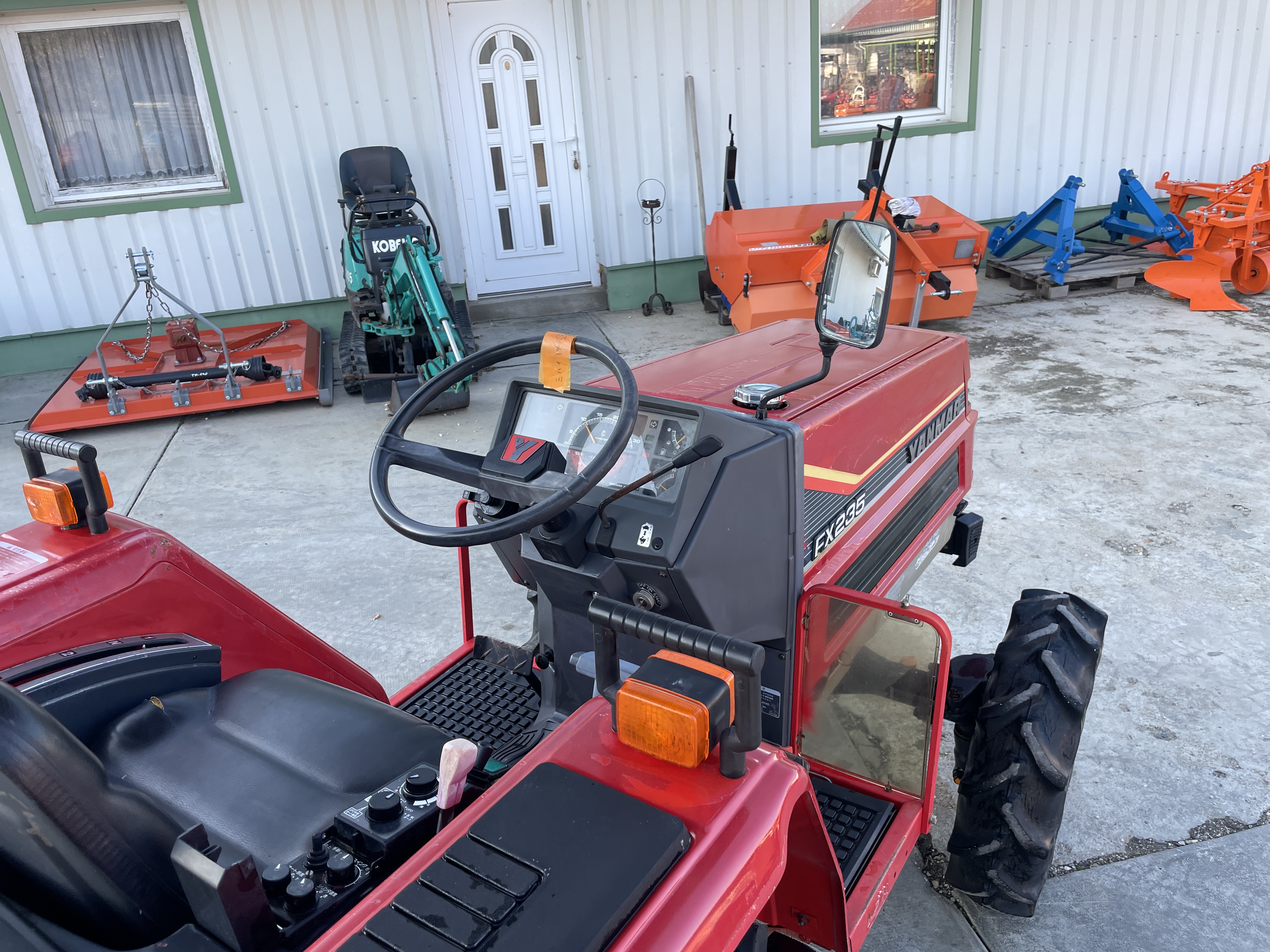 Yanmar FX235D kép 8
